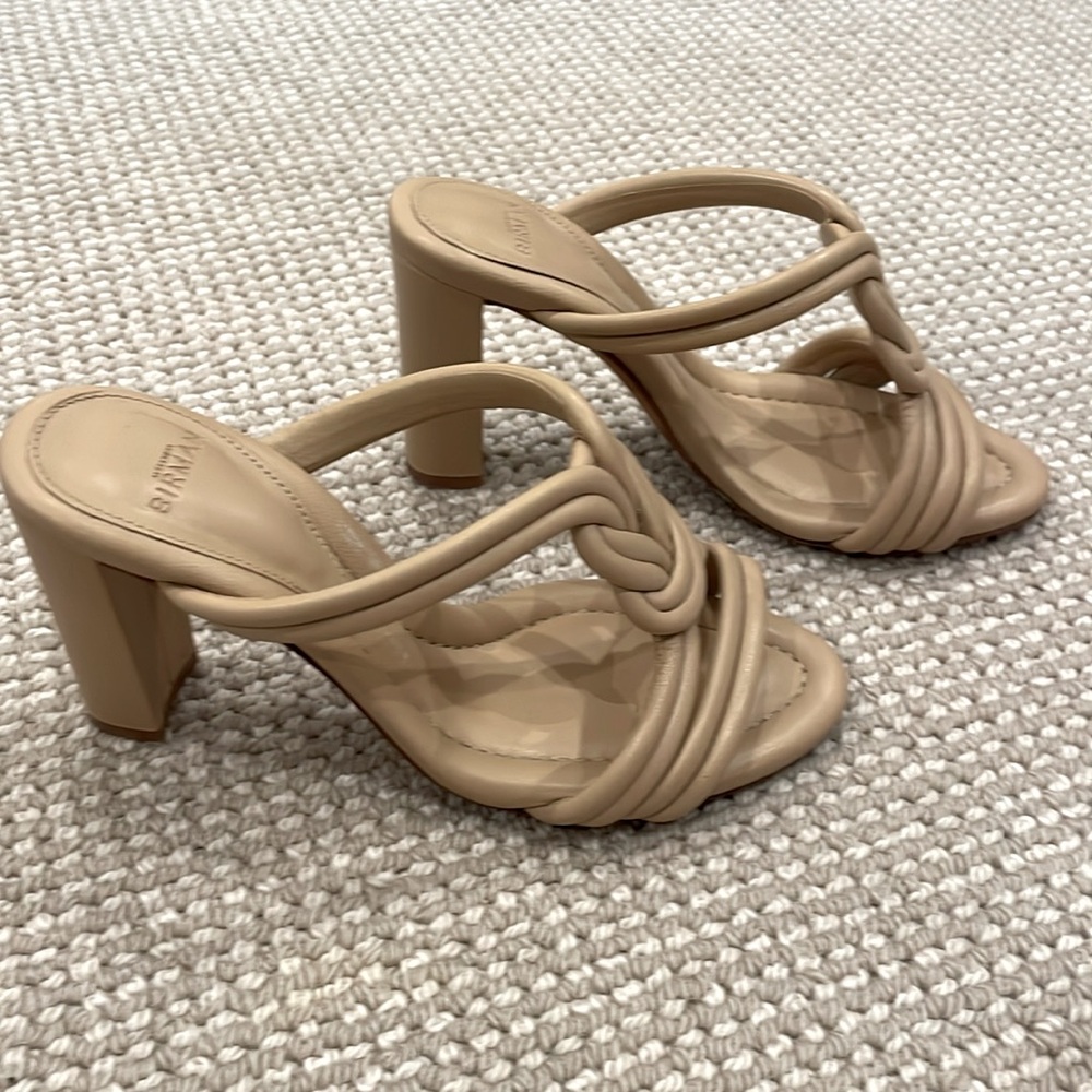 Alexandre Birman Vicky 90mm Leather Knot Slide Sandals size 36 or 6 tan. - Picture 2 of 8